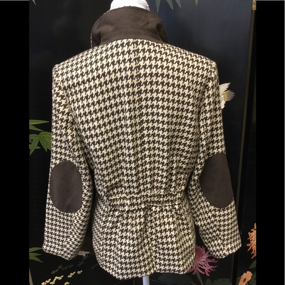 Joan Rivers Jackets & Blazers - Houndstooth Brown & Cream Blazer by Joan Rivers